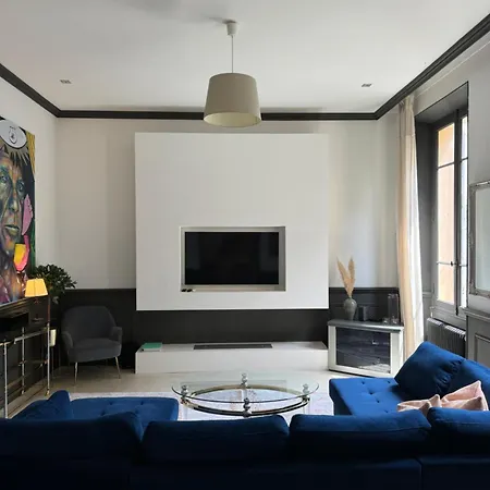Stylish Town House With 3 Bedrooms And Private Parking Канны