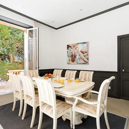 Stylish Town House With 3 Bedrooms And Private Parking Cannes